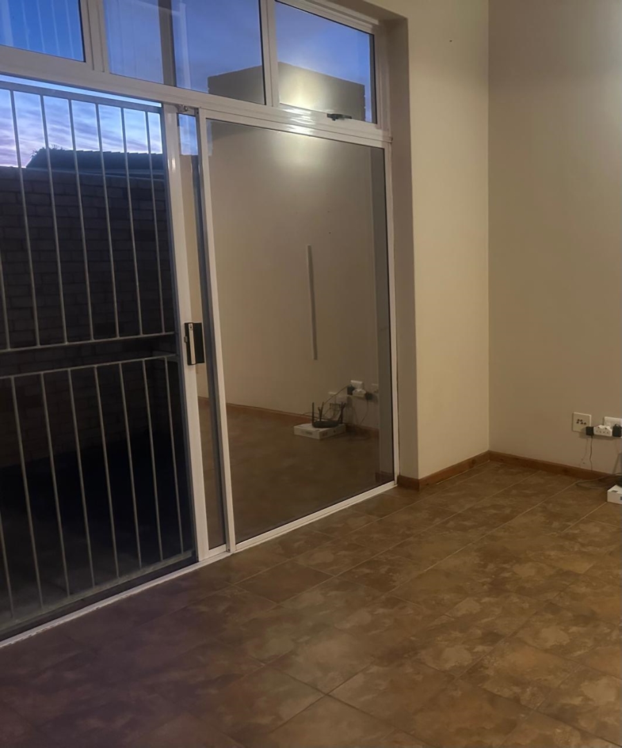 1 Bedroom Property for Sale in Windsor Park Eastern Cape